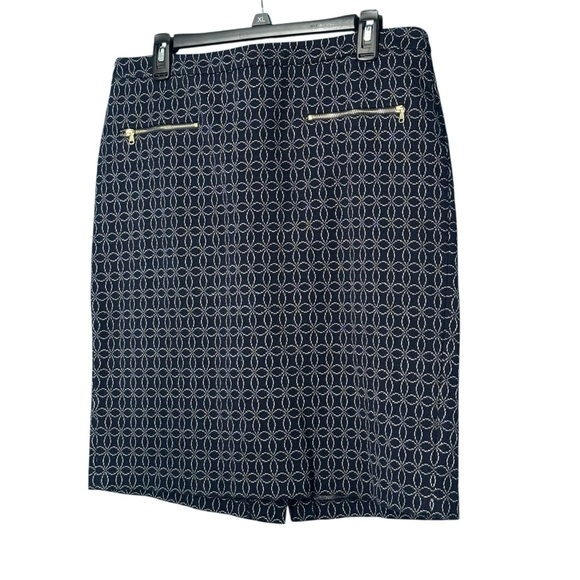 Chic Navy Patterned Skirt with Zipper Details - Picture 1 of 8